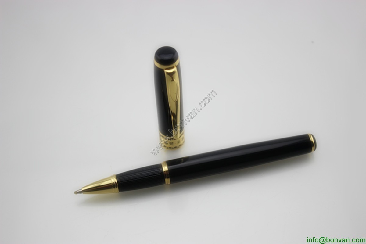 China high quality smooth writing metal roller pen wholesale