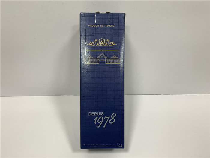 China Tall Liquor Bottle Shipping Boxes , Dark Blue Individual Wine Boxes Glossy Varnish wholesale