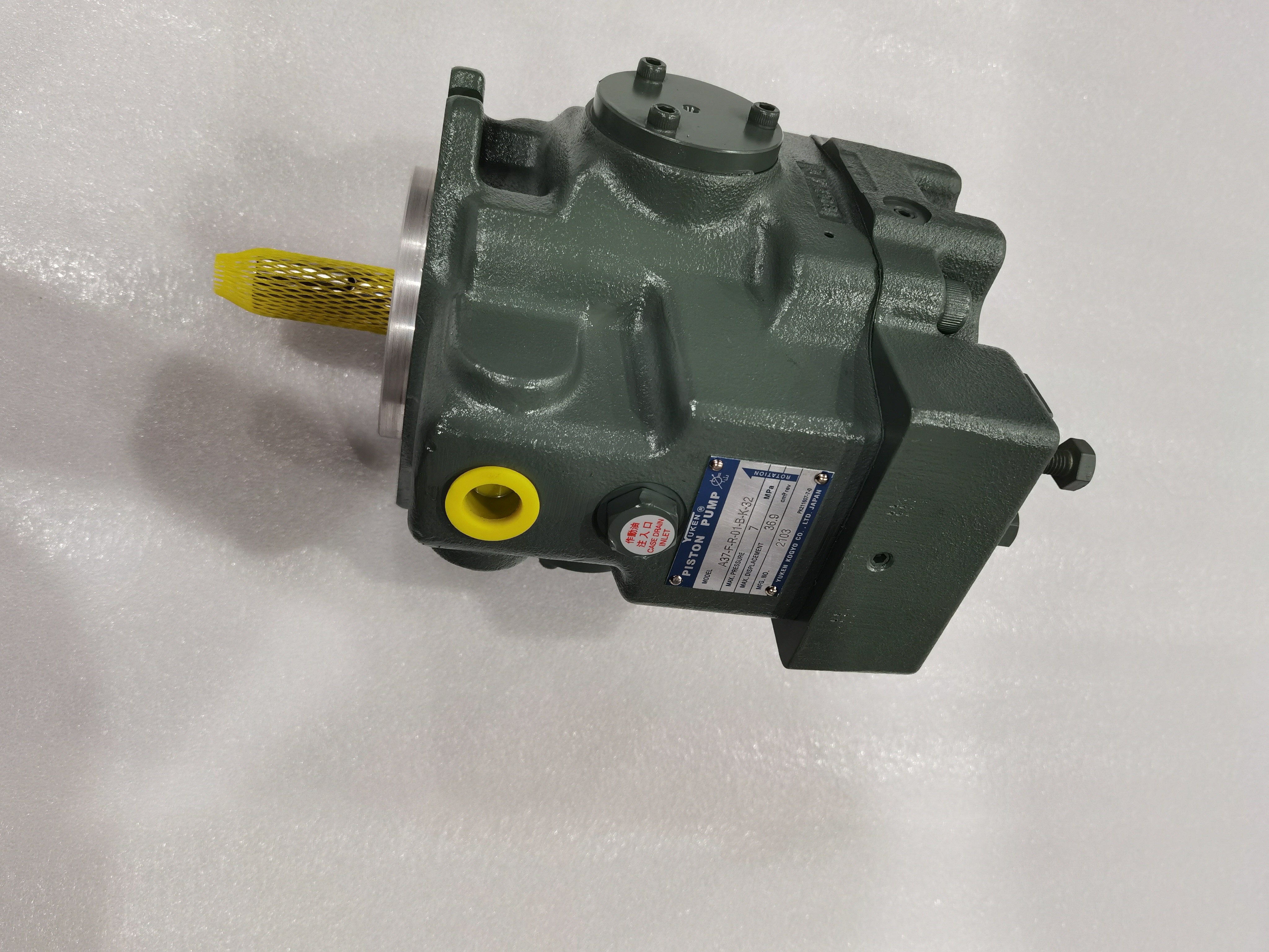Yuken A37-F-R-01-B-K-32 Variable Displacement Piston Pump for sale