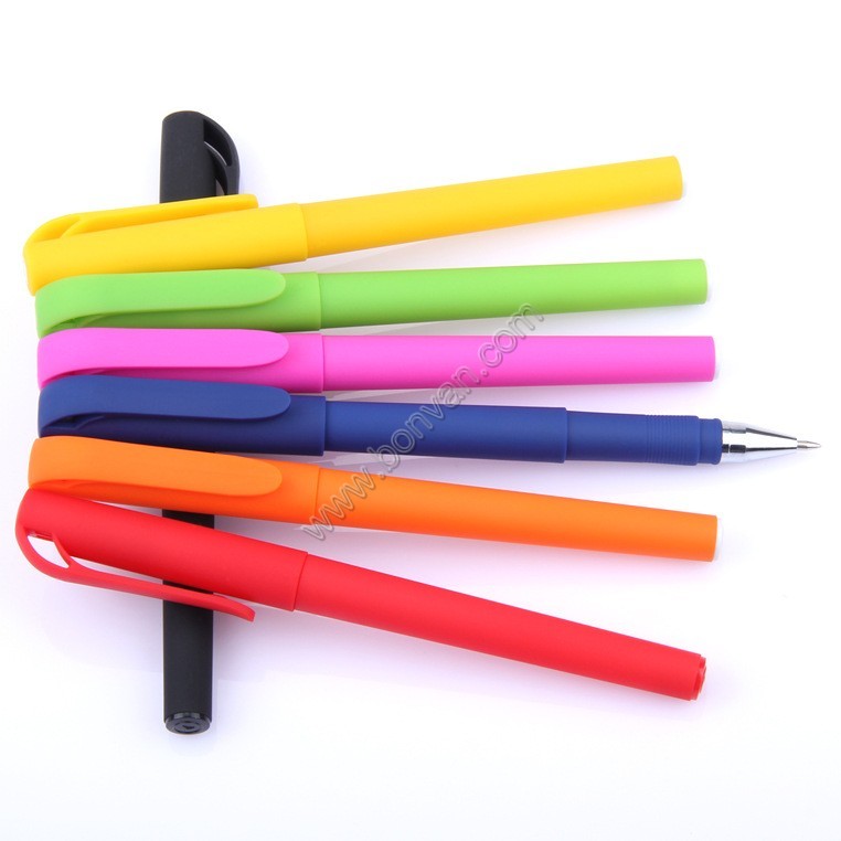 China school student writing gel pen,school gel ink pen wholesale