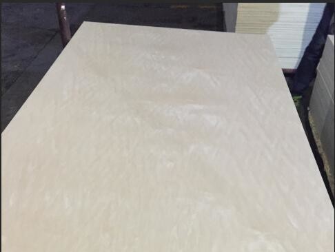 China Fancy R/S White Maple Plywood 1220x2440mm Size Eco Friendly Raw Materials wholesale