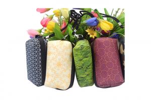 China Zippered 3mm Neoprene Travel Makeup Bag Insulated With Multi Color Optional wholesale