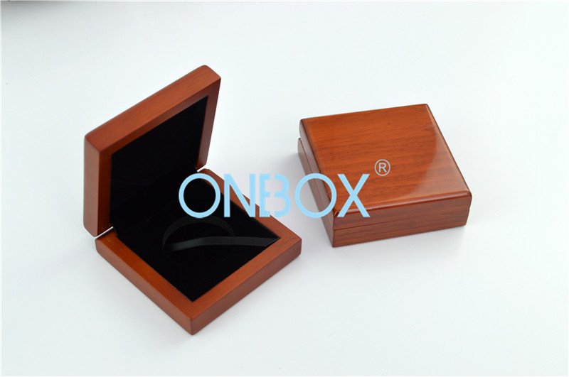 China High Gloss Wooden Coin Display Box In Brown Color Black Flocking EVA Insert /  Painted Gift Box wholesale