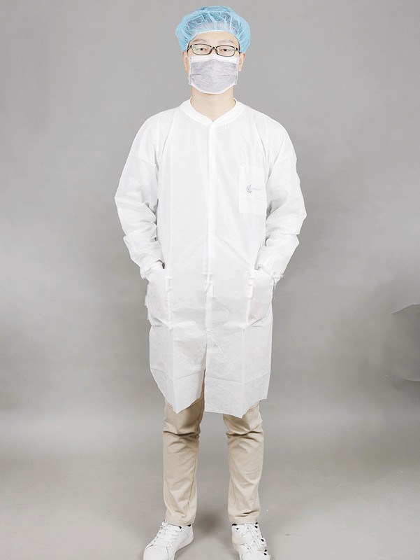 China White Color SMS Isolation Gown Dustproof Excellent Abrasion Resistance wholesale