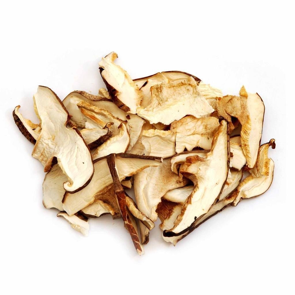 China Dry Brown Shiitake Mushroom Dices High Protein For Soups Stews Stir Fry for sale