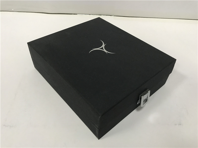 China BGM31 Decorative Gift Boxes CMYK , Black Square Gift Boxes With Lids UV Coating wholesale