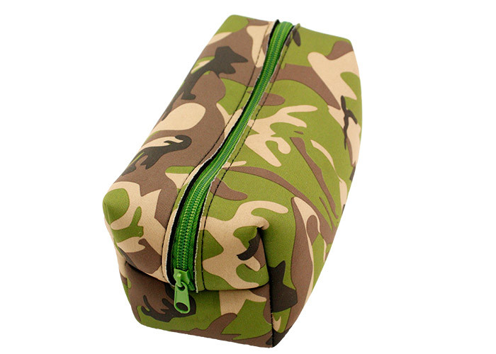 China Large Travel Waterproof Zippered Cosmetic Bag Camouflage With Oem Service wholesale