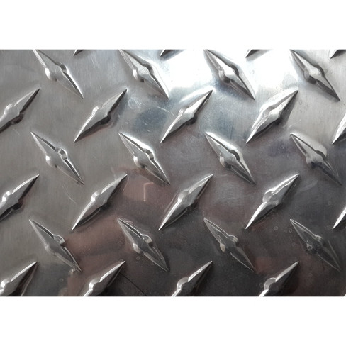China 1060 3003 5052 6061 Aluminum Tread Plate Sheets Diamond Non-Slip  5 Bar wholesale