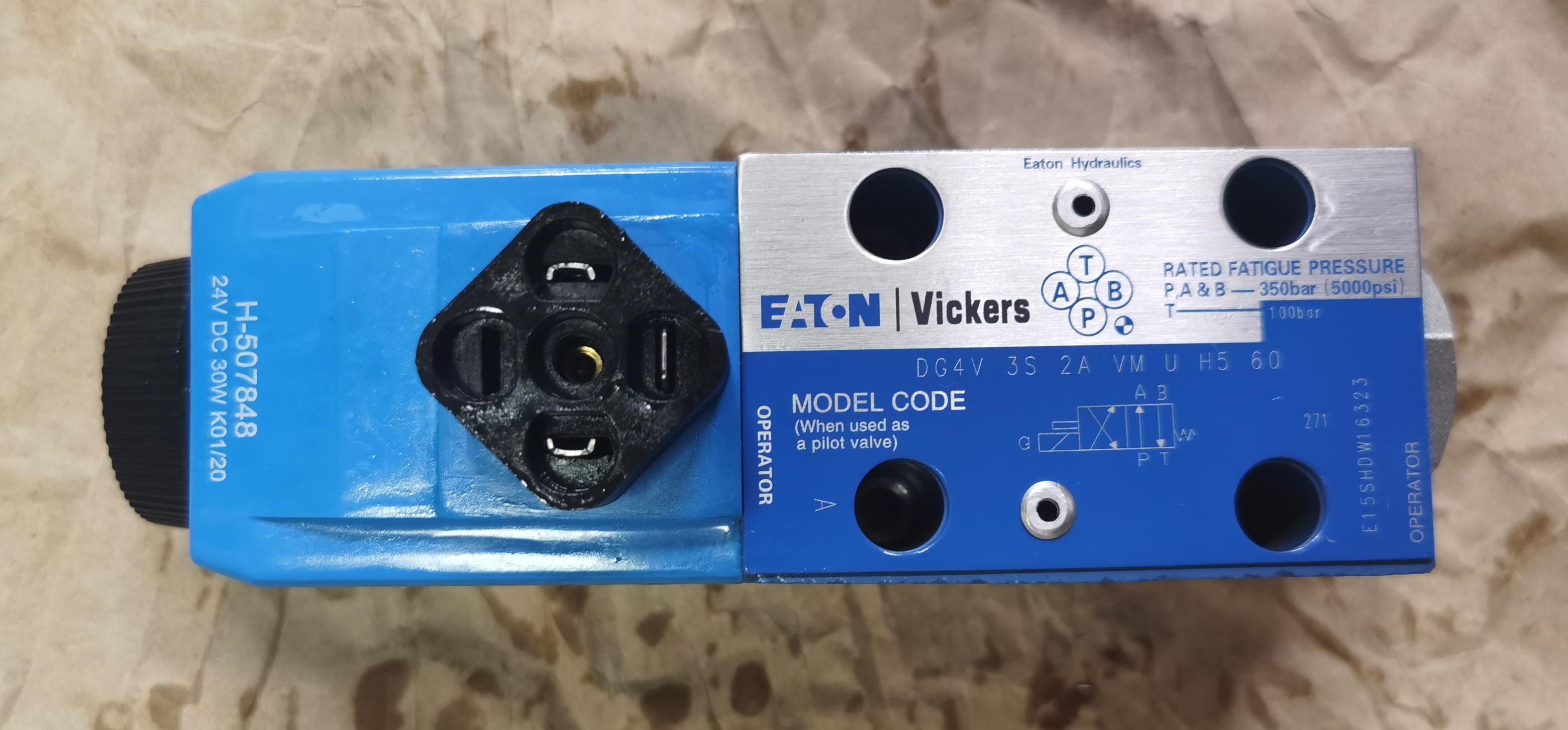 Eaton Vickers DG4V-3S-2A-VM-U-H5-60 Solenoid Operated Directional Control Valve for sale