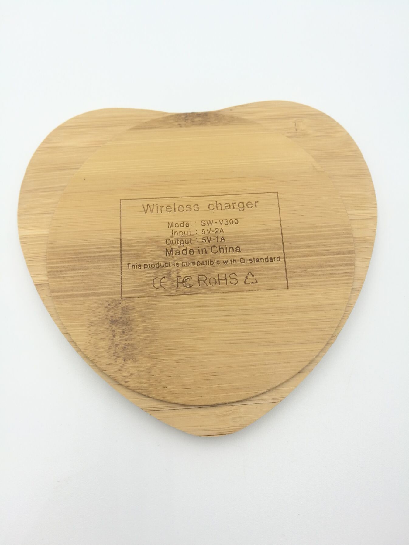 Dual USB Bamboo Heart Shape 10W fast Charging Portable Wireless Charger 9V 2-3A for sale
