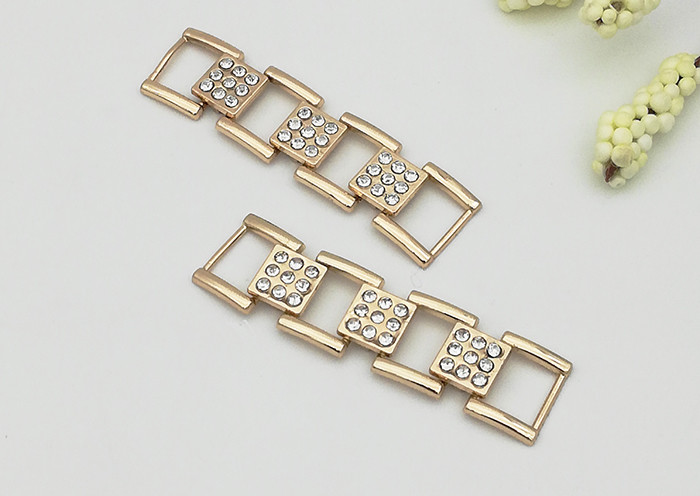 China ABLE Shoe Accessories Chains 58*15MM Shinny Beautiful Easy To Assemble wholesale