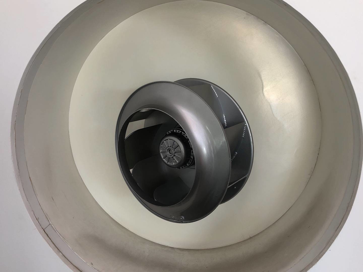 China Blade 250mm Centrifugal Ventilation Fan 2750 Rpm Bent Forward For Electrical Cooling wholesale