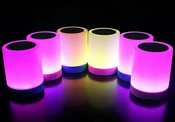 China Multiple flashing light color Mini Portable Bluetooth Speaker with Night Lamb 3W for sale
