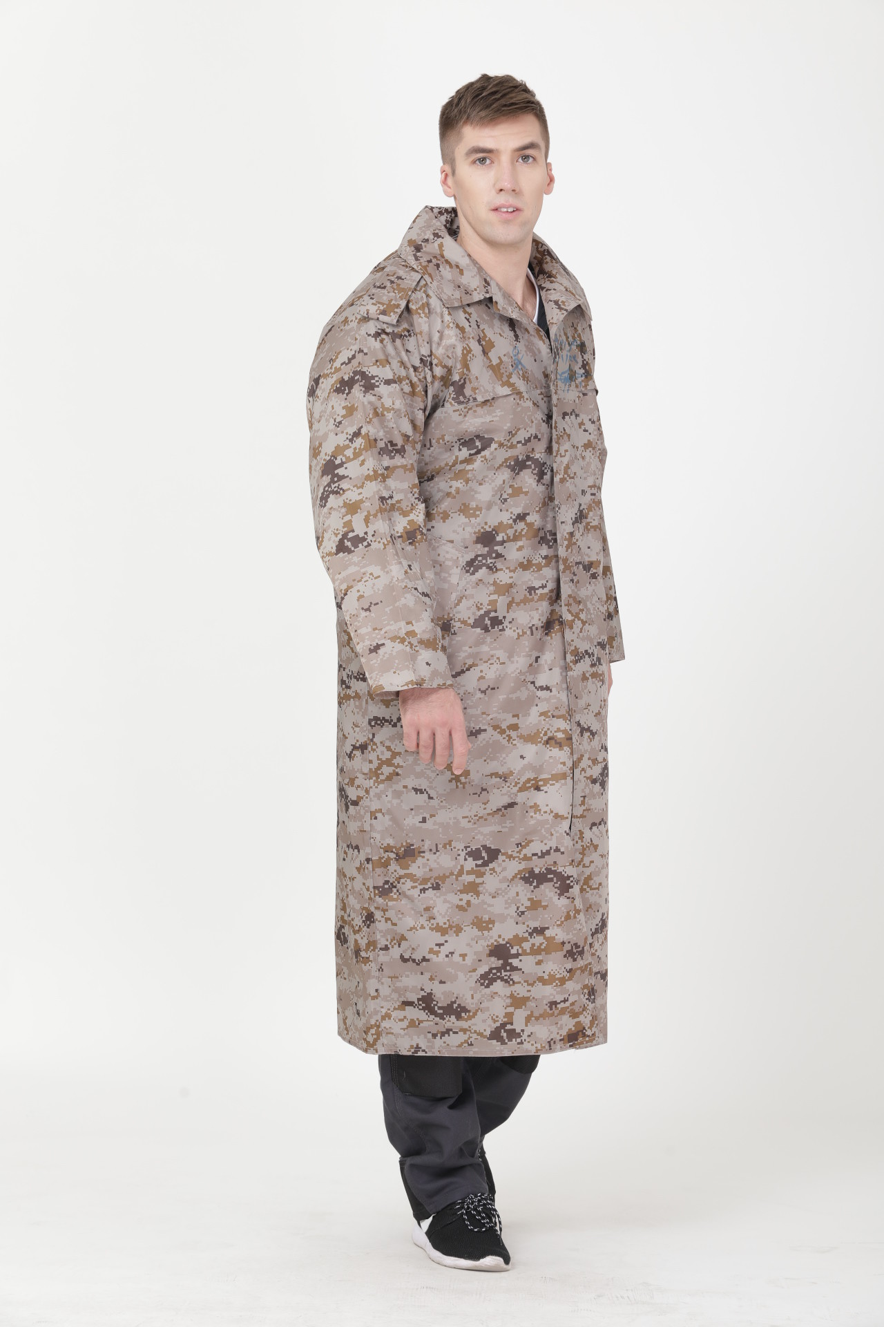 China Waterproof Work Clothes Mens Long Raincoat With Hood / Lining Camouflage Printed wholesale