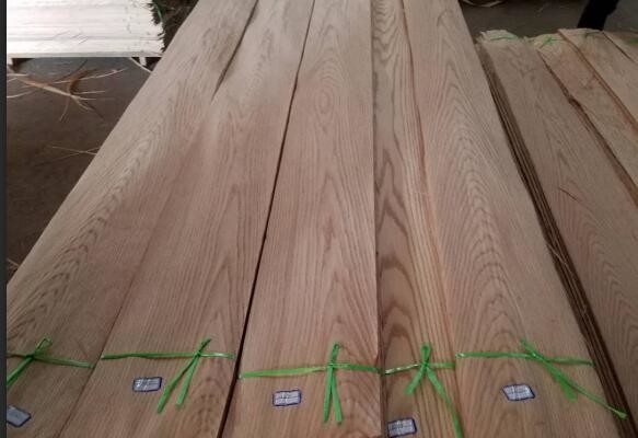 China P/S Cut Natural Wood Veneer Premium Eco Friendly Mountain Grain Wood Veneer wholesale