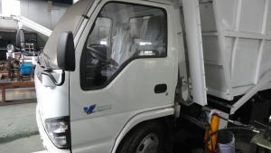 China Aviation Garbage Disposal Truck 12 - 15 m3 Container Volume Easy Operation wholesale