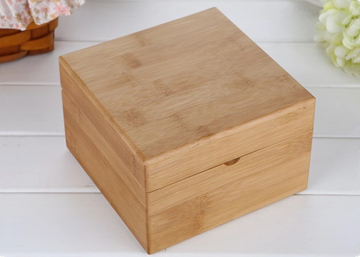 China Natural Color Custom Bamboo Boxes , Bamboo Essential Oil Box Gift Packaging Wooden Box wholesale