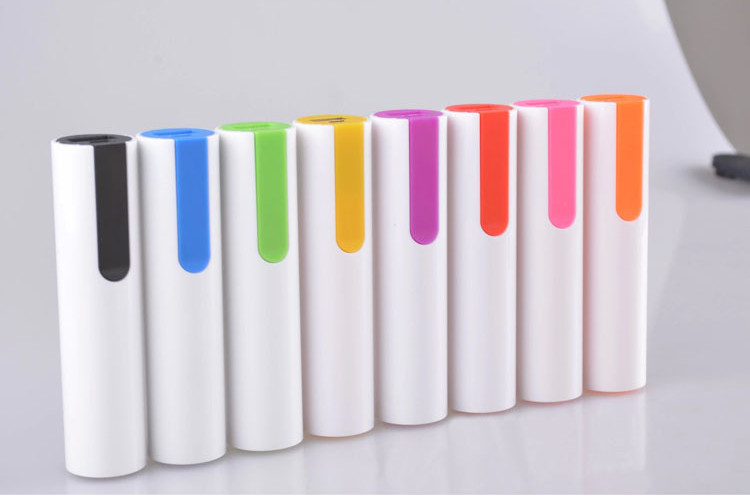 China LED Light Fast Charging Portable USB Power Bank 3000mAh For Iphone 5c Iphone 6 wholesale