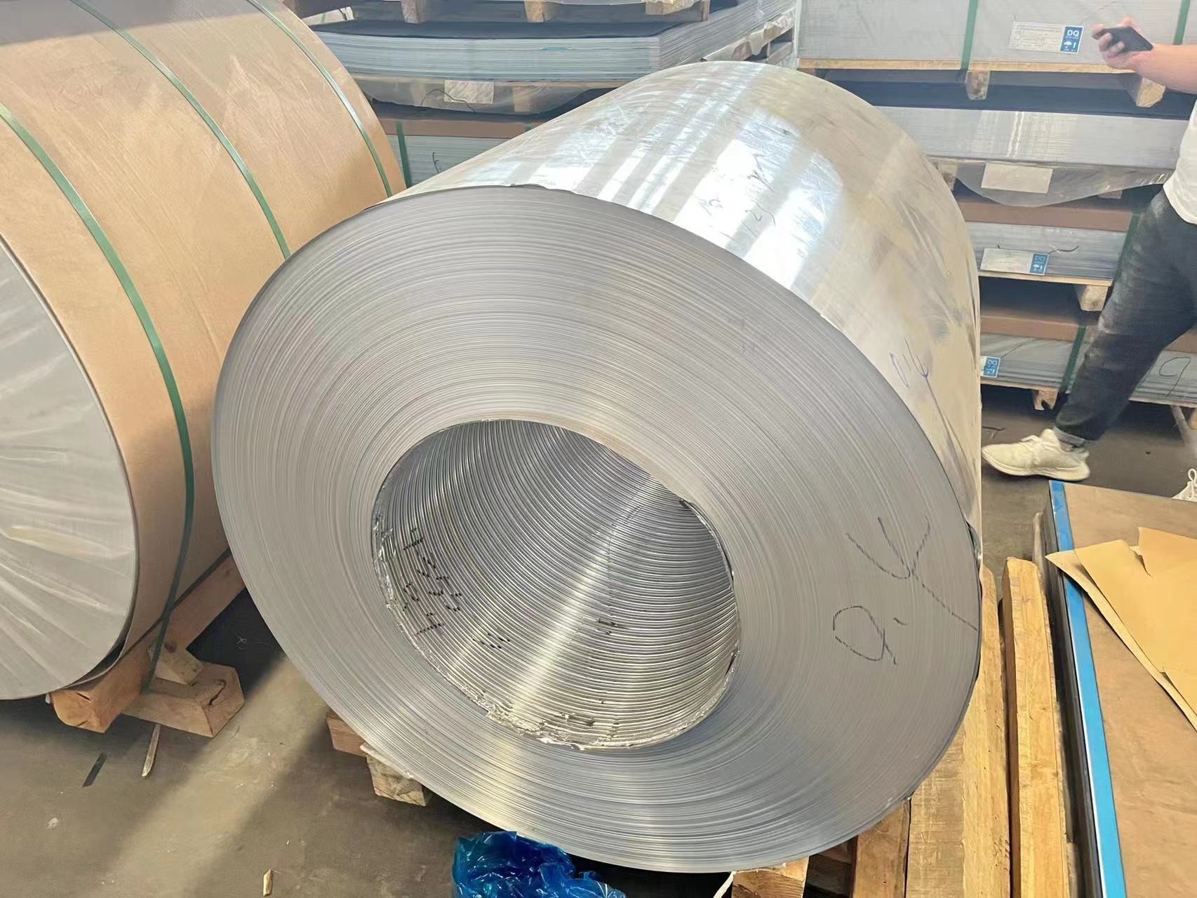 China 3105 3003 Aluminum Coil Coated Aluminum Sheet Metal 1mm Thickness wholesale