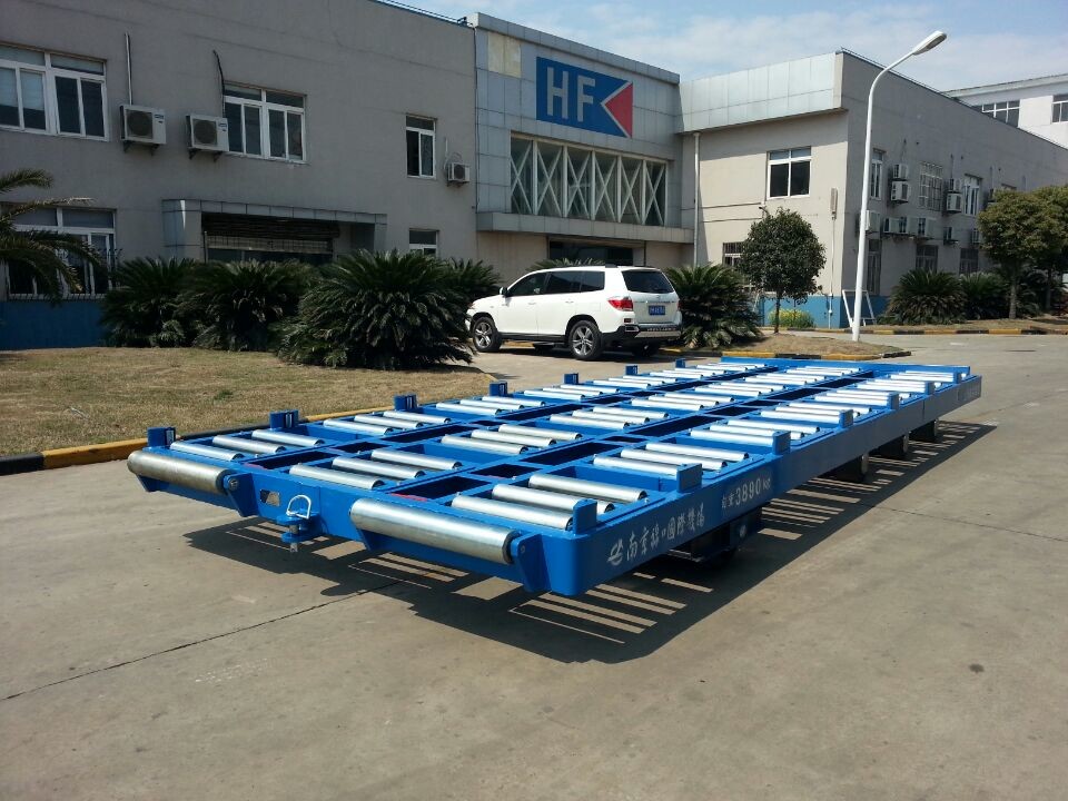 China Aviation Blue Airport Baggage Trailer 6692 x 2726 mm Platform Dimension wholesale