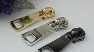 China Factory price customized size zinc alloy light gold No.15 metal zipper slider with puller wholesale
