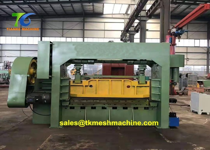 China 2500mm Expanded Metal Mesh Machine Galvanized Poultry Fencing Production wholesale