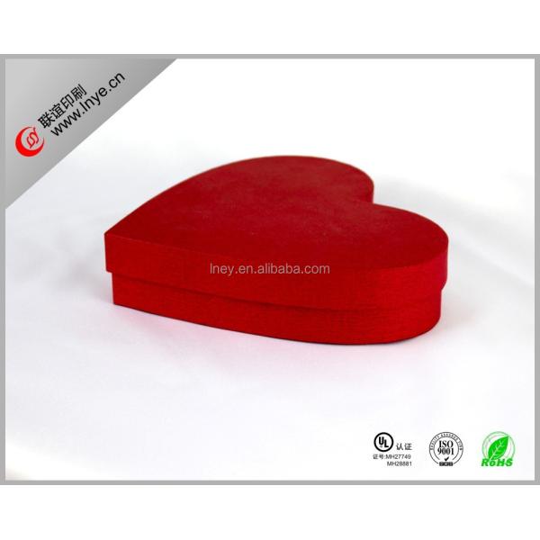 Customizable colorful Paper Heart Shaped Gift Boxes With Varnished Finish