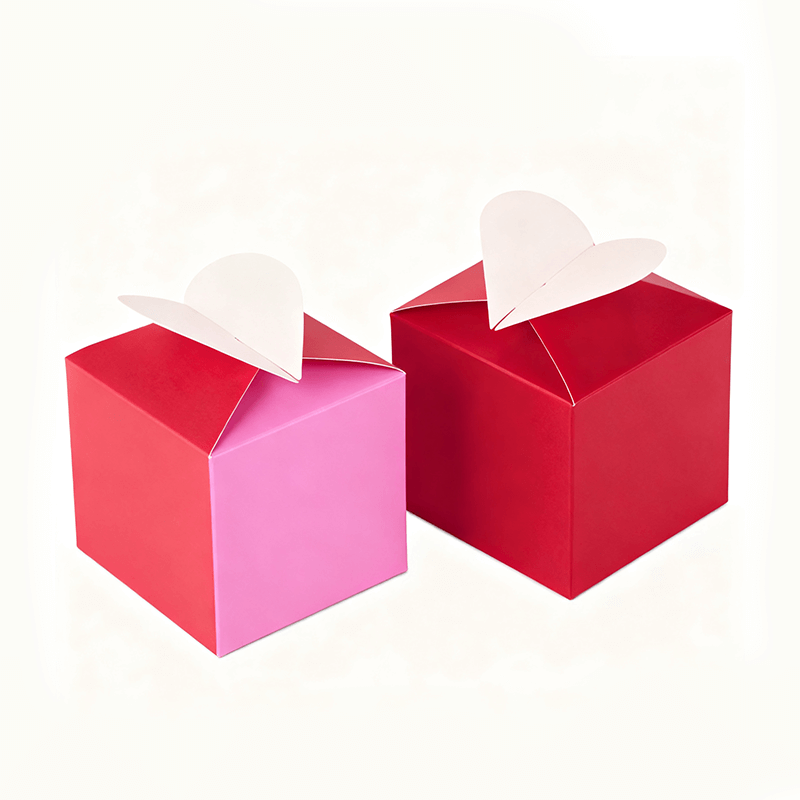 Unleash Charm Love Our Exclusive Heart-Shaped Card Box Glossy Matt Laminating Sponge Liner Every Special Moment Handle Candles