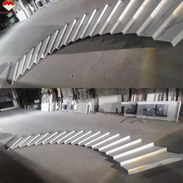 Anti-slip Groove Steps Calacatta Patterns Sintered Stone Stairs with Led Lighting
