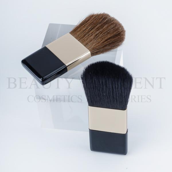Lightweight Fluffy Head Compact Makeup Brush For Bronzer Oem Logo