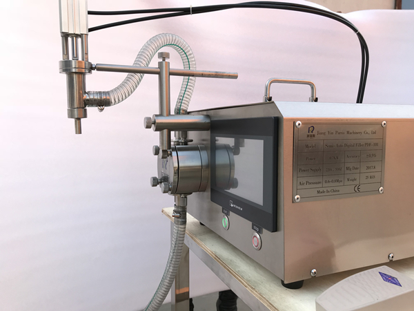 Honey Juice Chili Table Top Liquid Filling Machine Semi Auto Glass Bottle