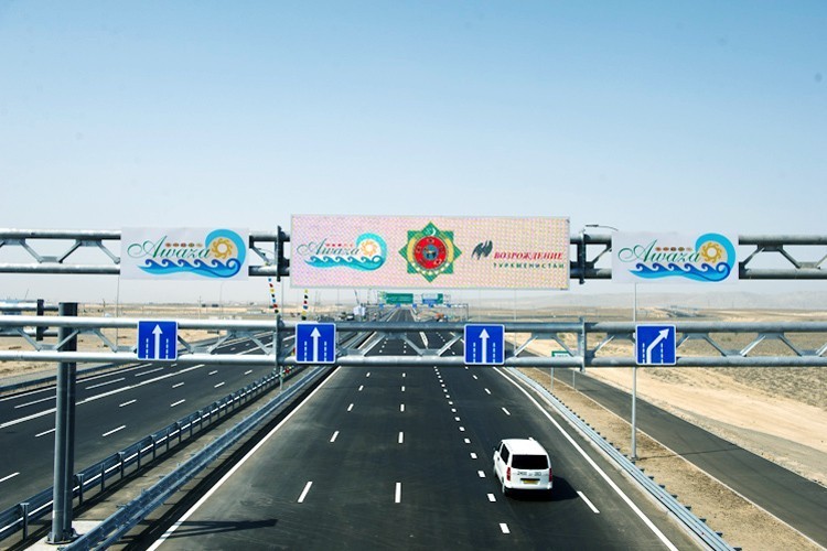 Quality Scrolling Message P20 200w/m2 256*128 Traffic Led Sign for sale