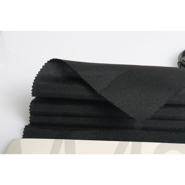 Lightweight and breathable marine renewable polyester fabric for clothing