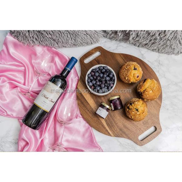 16.5x13x0.5" Customized Bamboo Round Wooden Pizza Cheese Cutting Board With Handles