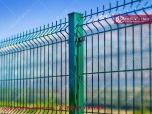 China Welded Wire Mesh Fencing | 4.0mm wire thickness | 50X200mm aperture | 60X60X1.2mm SHS post | HeslyFence-China wholesale