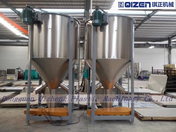 Quality 1 Ton Automatic Fish Feed Mixer , Vertical Ribbon Mixer With Hot Air Drying System for sale