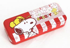 China Triple Cool Tin Pencil Cases Customized With Snoopy Printed on sale