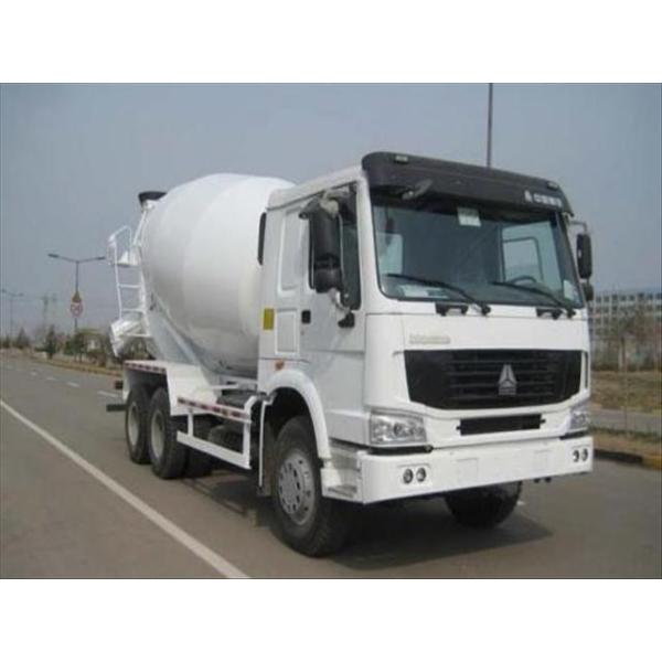 Truck Concrete Mixer , Concrete Mobile Mixer Chassis Diesel 6x4 Left Hand Driving