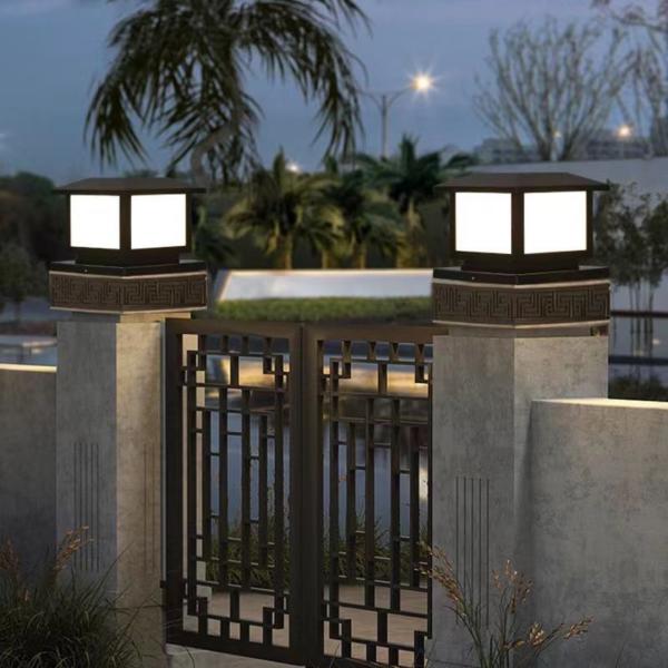 Square Solar Pillar Light Outdoor Waterproof Solar Fence Lights Black / Grey For Villa