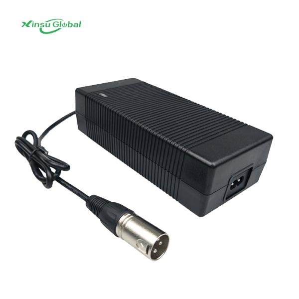 100 240v AC input 3S Li ion battery charger 12.6V 9A 10A output