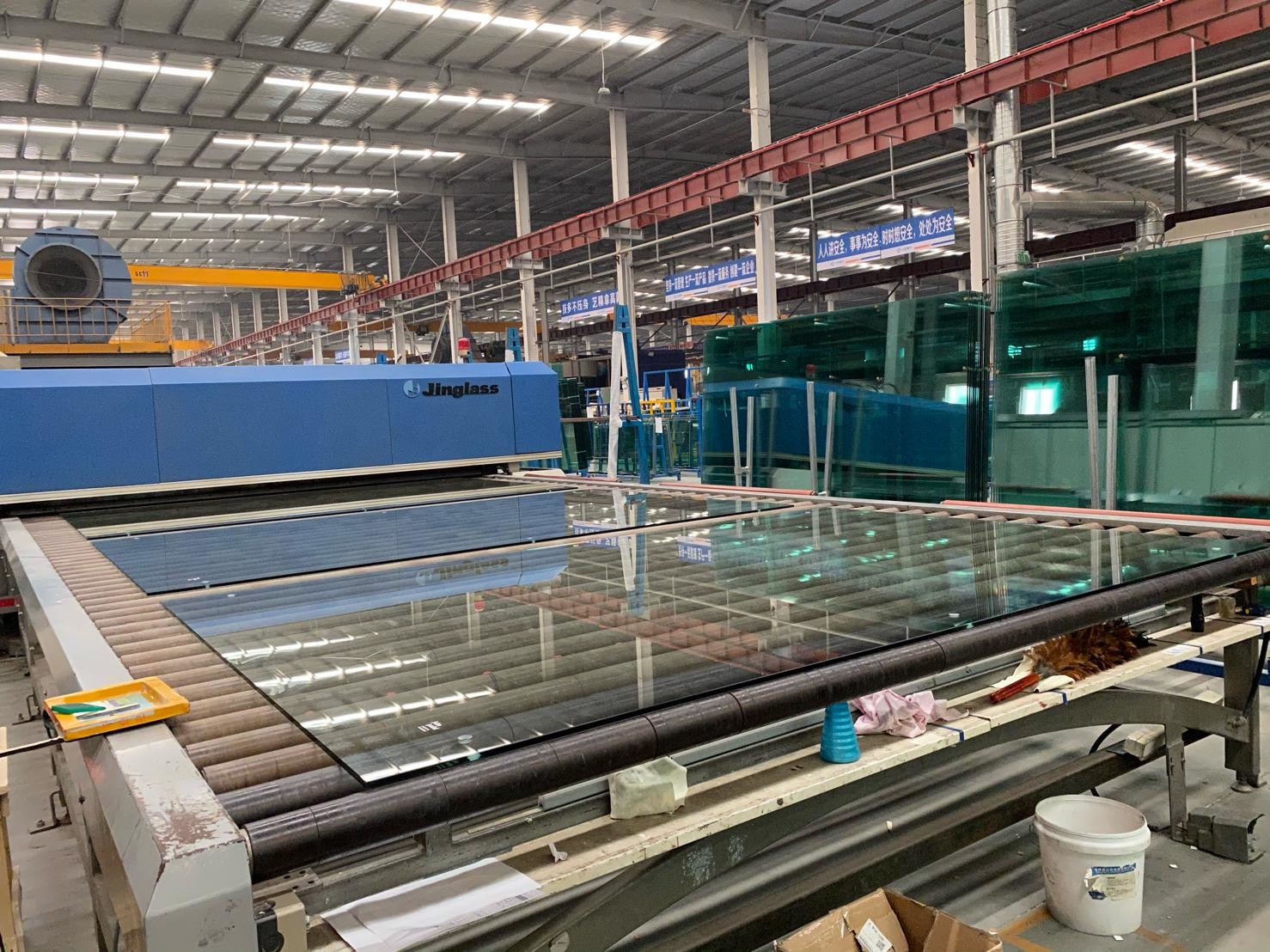 China Glass Coating Type Low-E Energy Efficient Glass Solutions in Residential and Commercial Buildings Energy Efficiency on sale