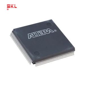 EP2C8Q208I8N Powerful versatile IC Programming Chip Field Gate Array (FPGA)