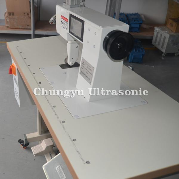Semi Automatic Ultrasonic Lace Sewing Machine 220V 50 - 60m/min
