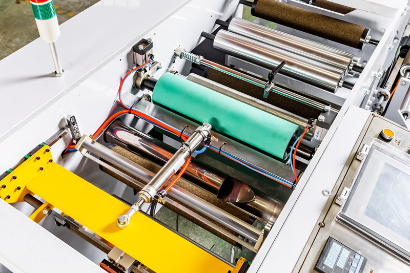 China Servo Motor Automatic Folding Machine LDPE CPP 230m/min wholesale