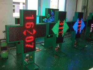 China ROHS High Resolution Double Color Cross Scrolling LED Sign 2R1G1B 6944 dots / sqm wholesale