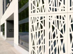 China Dibond Solid Aluminium Curtain Wall Grid Corrugated Decoration wholesale