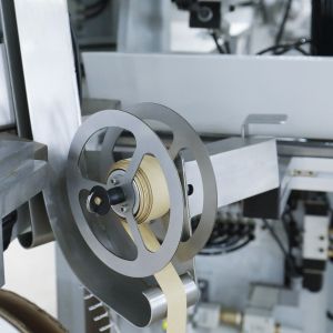 China English/Chinese Language Cble Wire Terminal Crimping Machine Jq-3 with Pneumatic Drive on sale