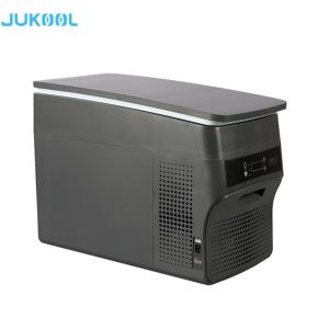China Outdoor Cooling Freezing 45dB 32L Car Mounted Refrigerator on sale