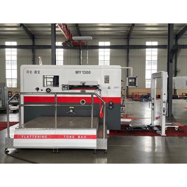 Semi Auto Flat Bed Corrugated Paper Die Cutting Machine with Full Waste Stripping Supply