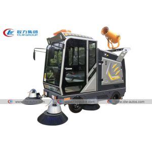 China Electric Community Road Sweeper Vehicle 4 Wheels 5 Brushes With Fog Cannon on sale